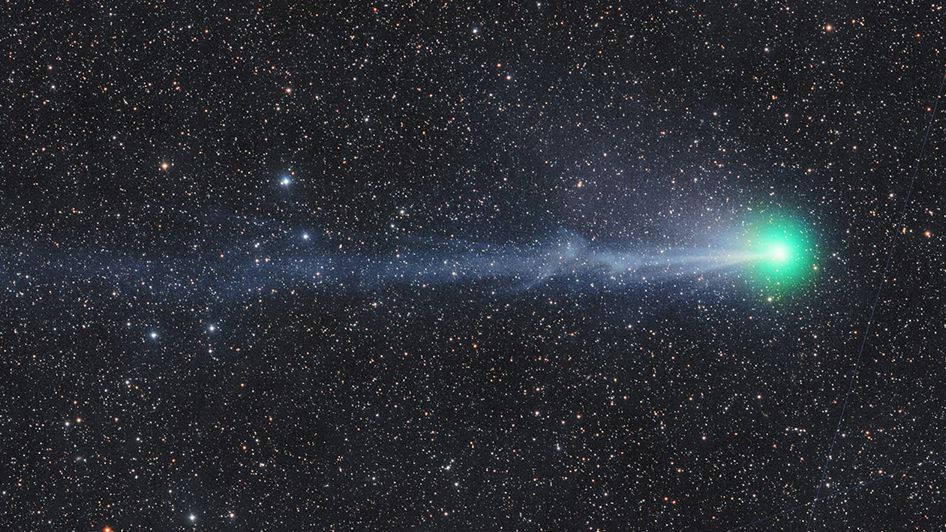 Vezměte dalekohled a hledejte explodující kometu. Nejlepší podívaná je na dohled